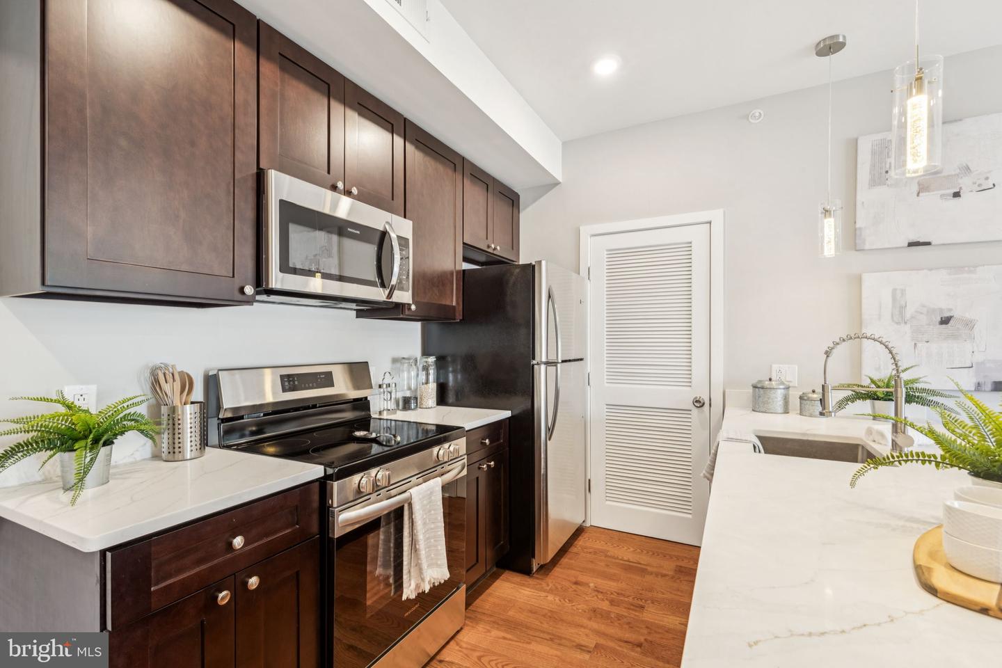 203 Haverford Ave #203 Property Photo 7