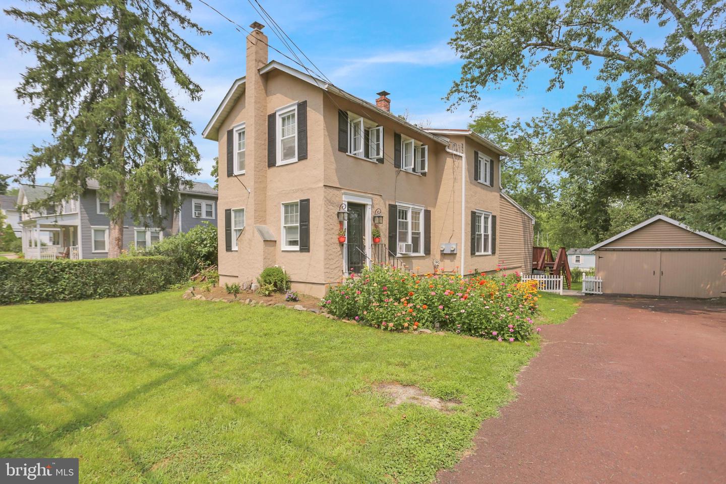 6 Perkiomen Ave Property Photo 2