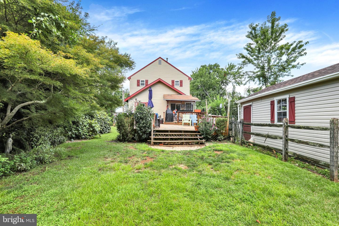207 Crooked Billet Rd Rd Property Photo 3