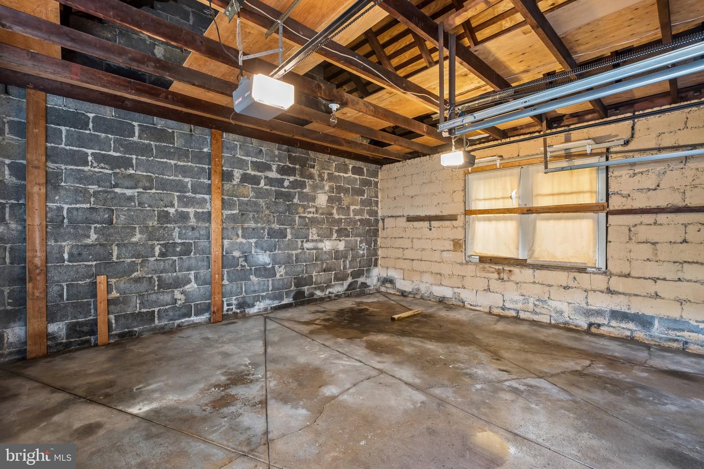 406 N Sterling Rd Property Photo 33