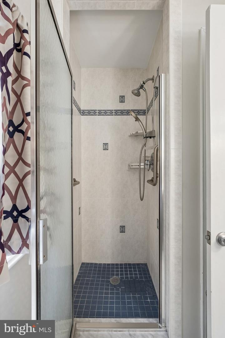 406 N Sterling Rd Property Photo 50