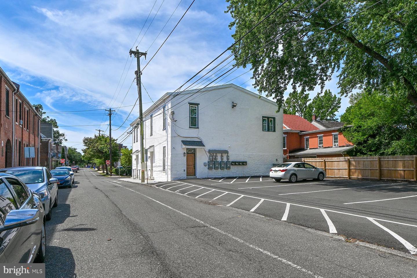 151 N York St #b Property Photo 13