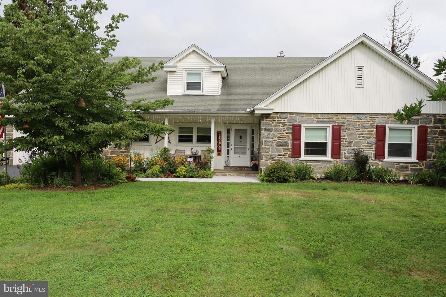 2080 Trumbauer Rd Property Photo 4
