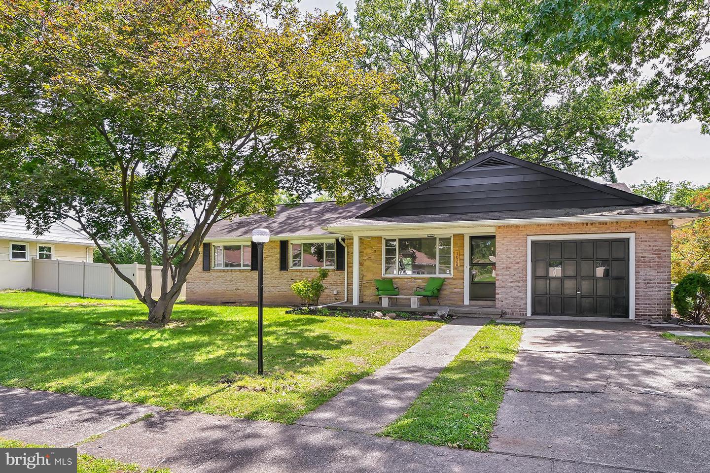1026 Elmwood Dr Property Photo 1