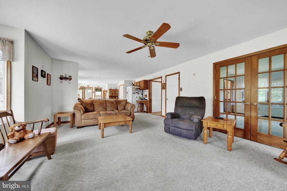 109 Samantha Ln Property Photo 25