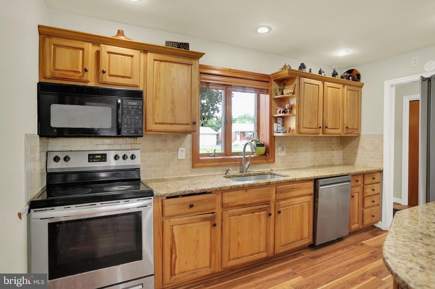 1034 Ethel Ave Property Photo 6