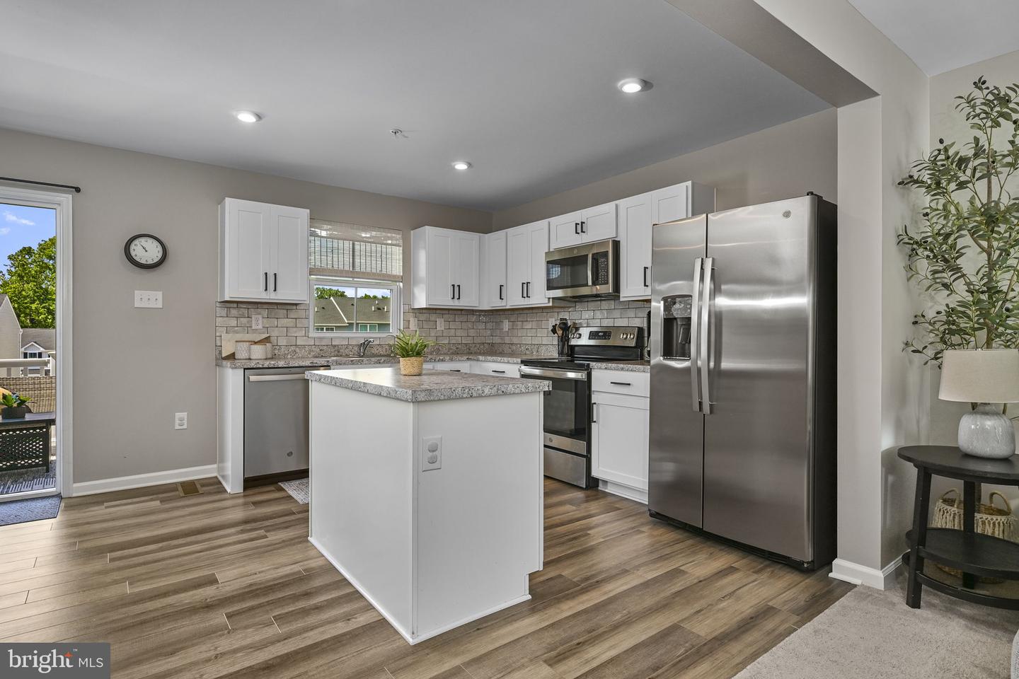 121 Nelson Ln Property Photo 6