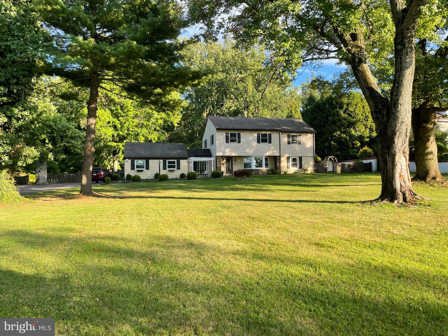 1305 Twining Rd Property Photo 1