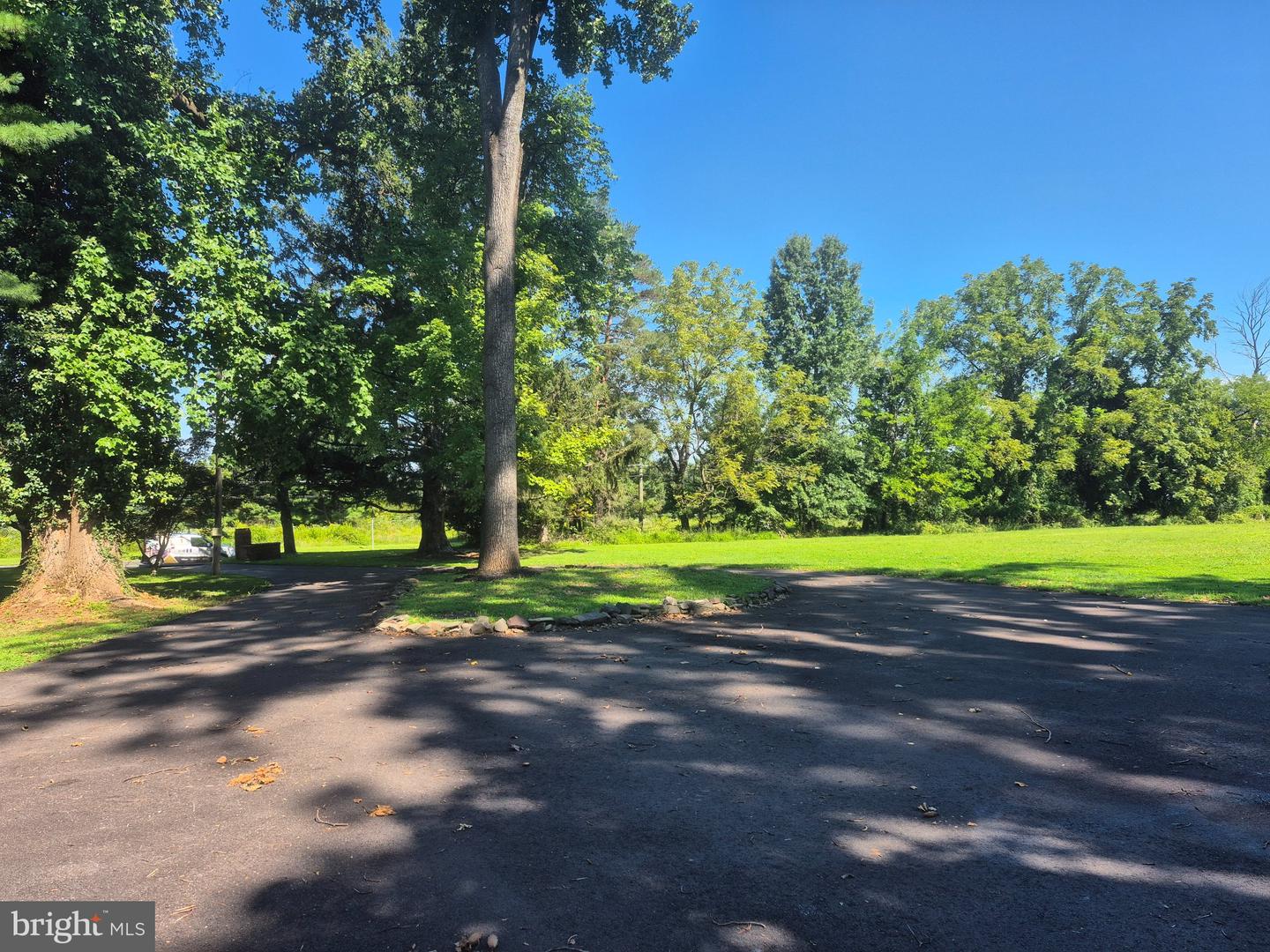 1305 Twining Rd Property Photo 16