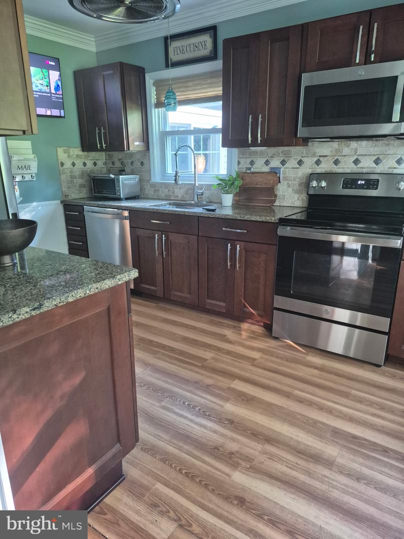 1305 Twining Rd Property Photo 33