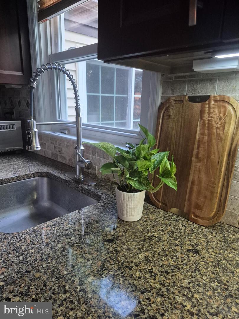 1305 Twining Rd Property Photo 34
