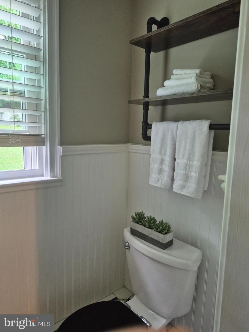1305 Twining Rd Property Photo 41