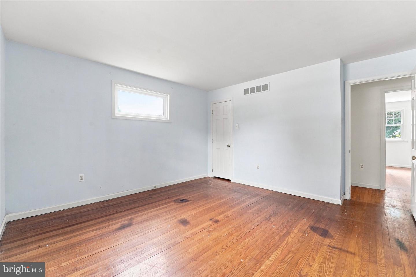 337 Kenilworth Ln Property Photo 17