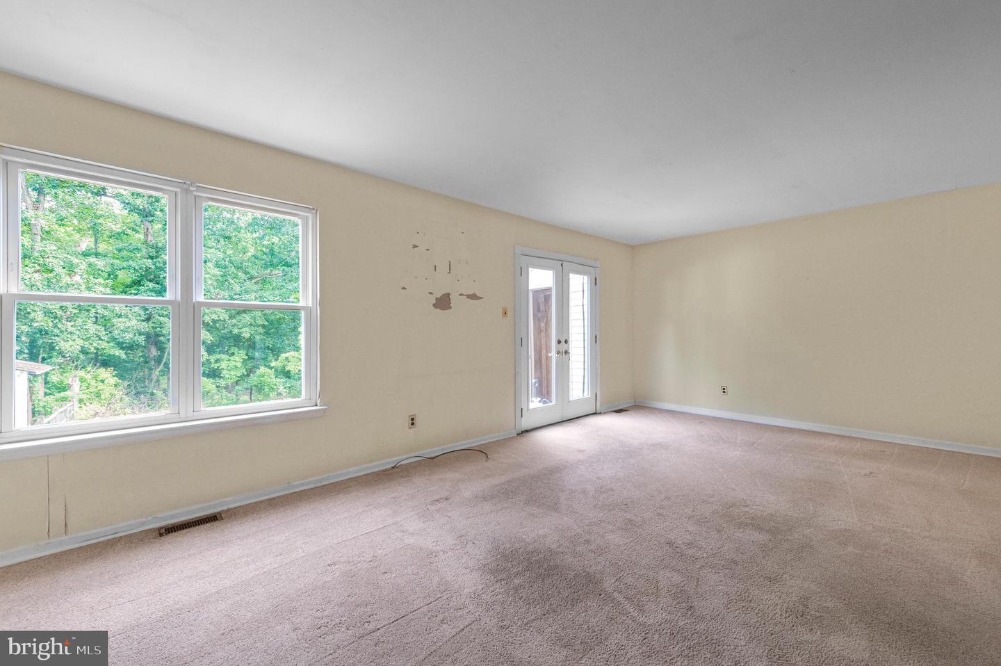 215 Goshen Rd Property Photo 13