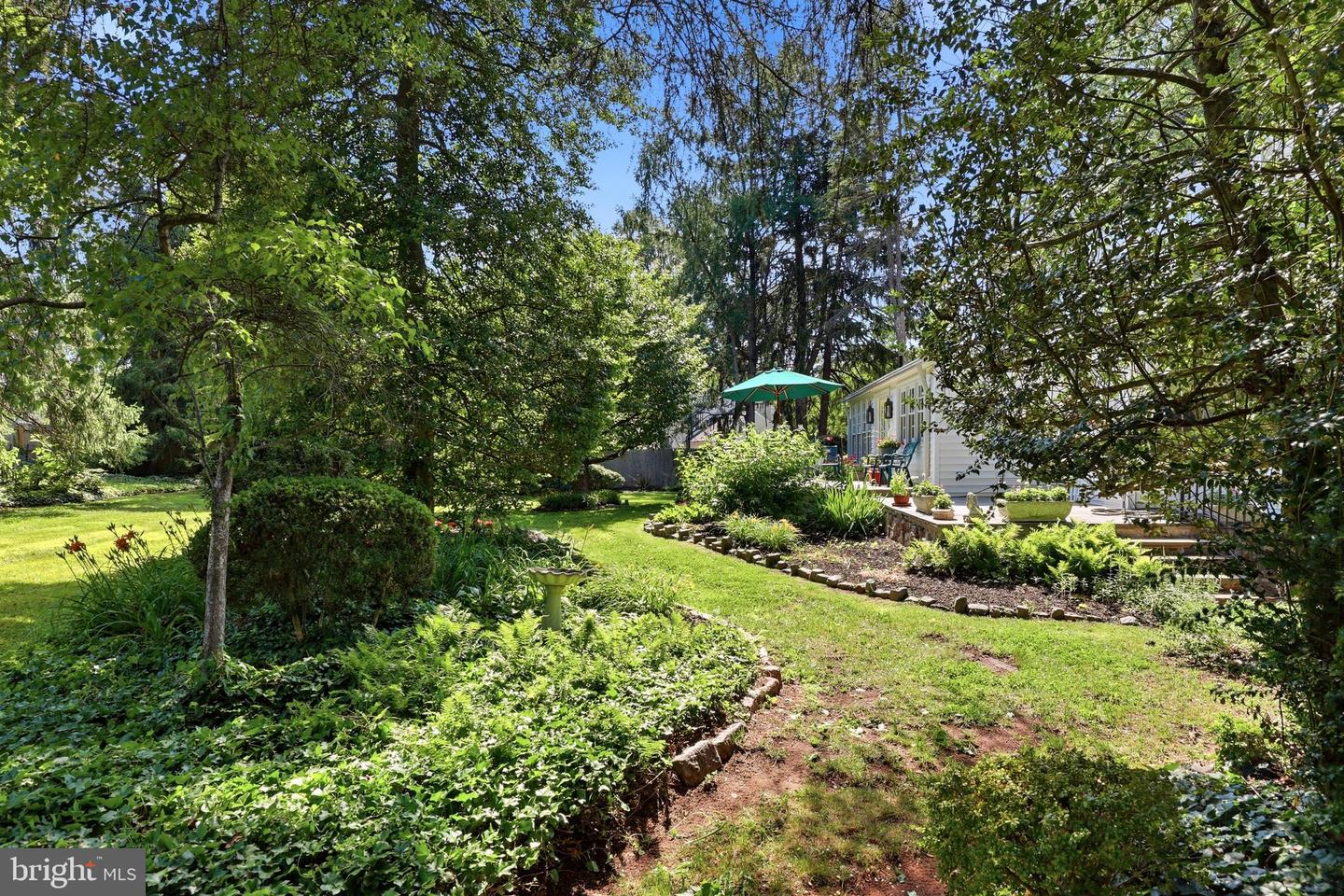 639 Spruce Ln Property Photo 32