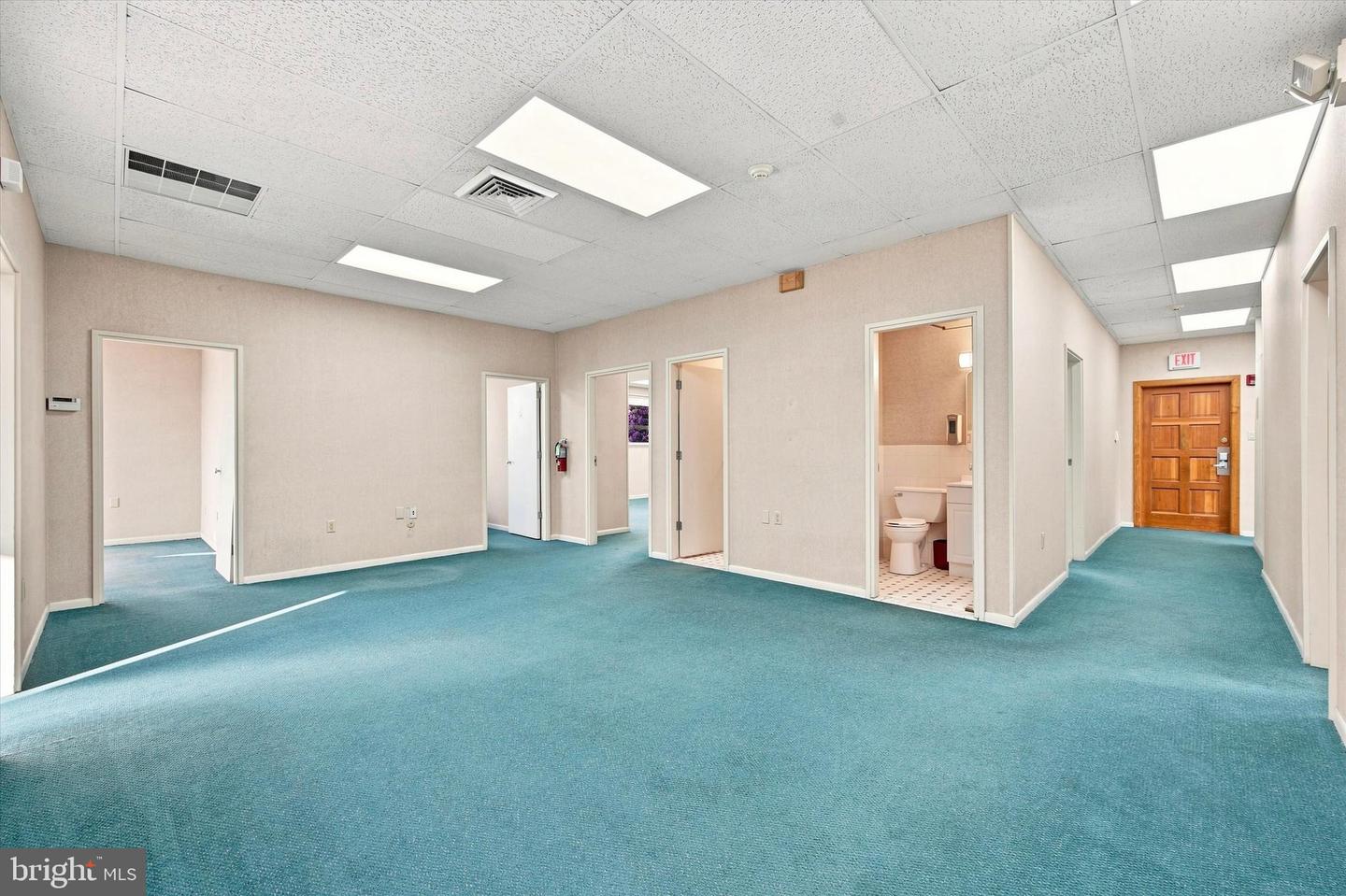 333 Township Line Rd Property Photo 5