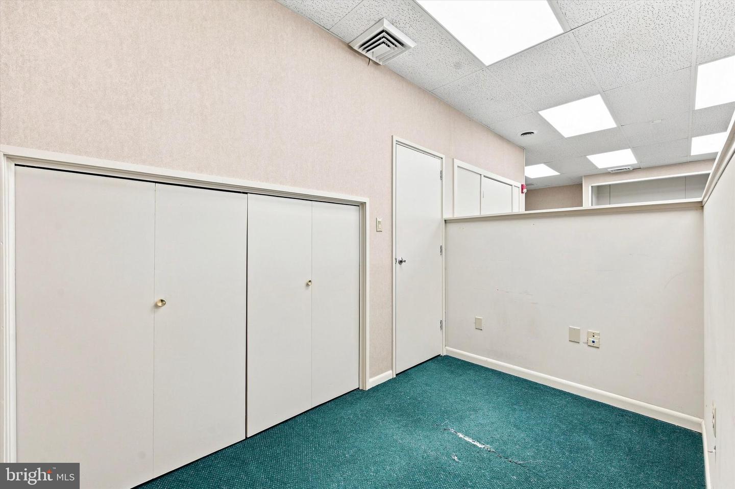333 Township Line Rd Property Photo 22