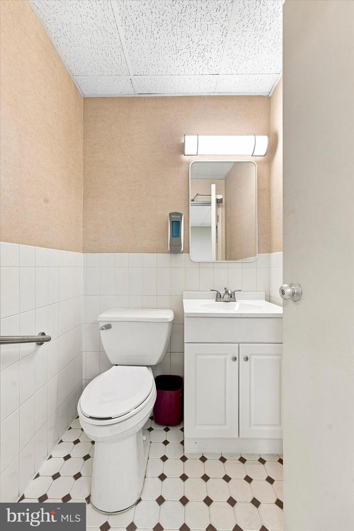 333 Township Line Rd Property Photo 25