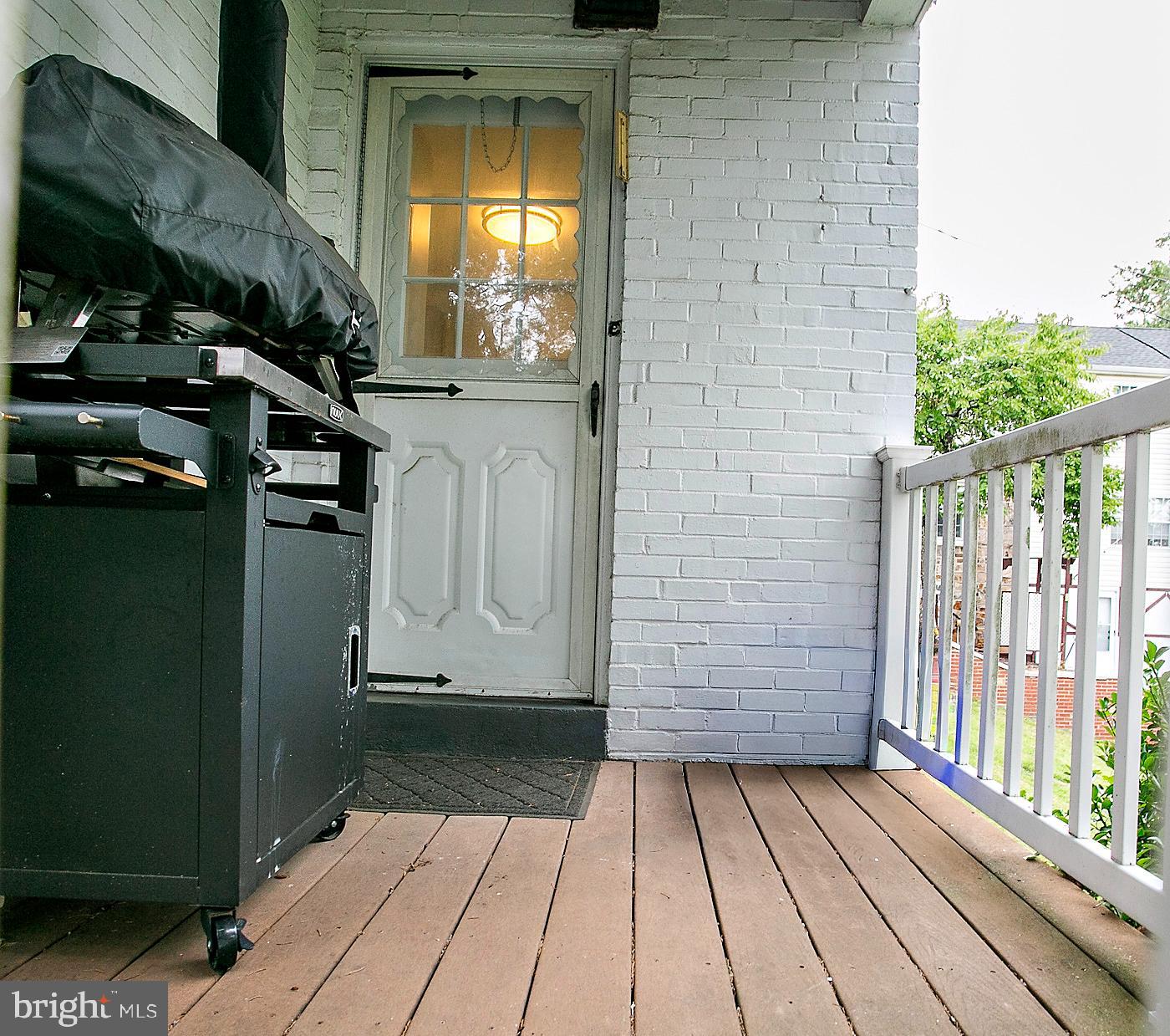 54 Burnside Ave Property Photo 34