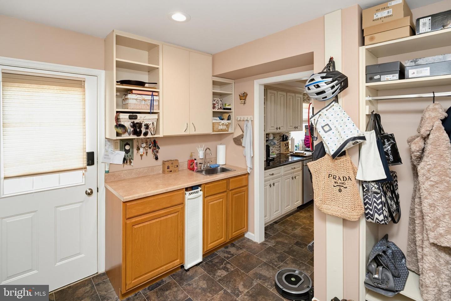 181 Pheasant Ln Property Photo 12