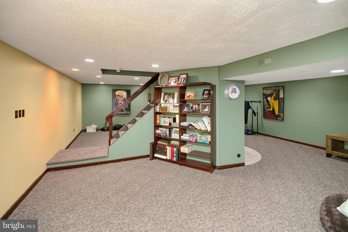 181 Pheasant Ln Property Photo 36