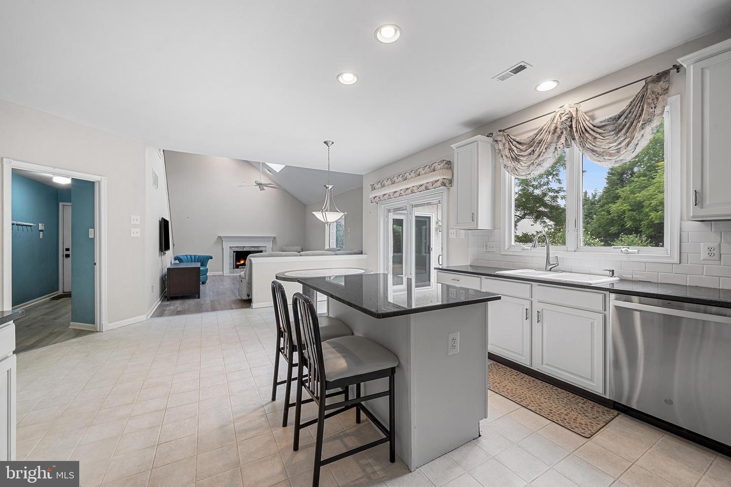 2111 Peregrine Cir Property Photo 18