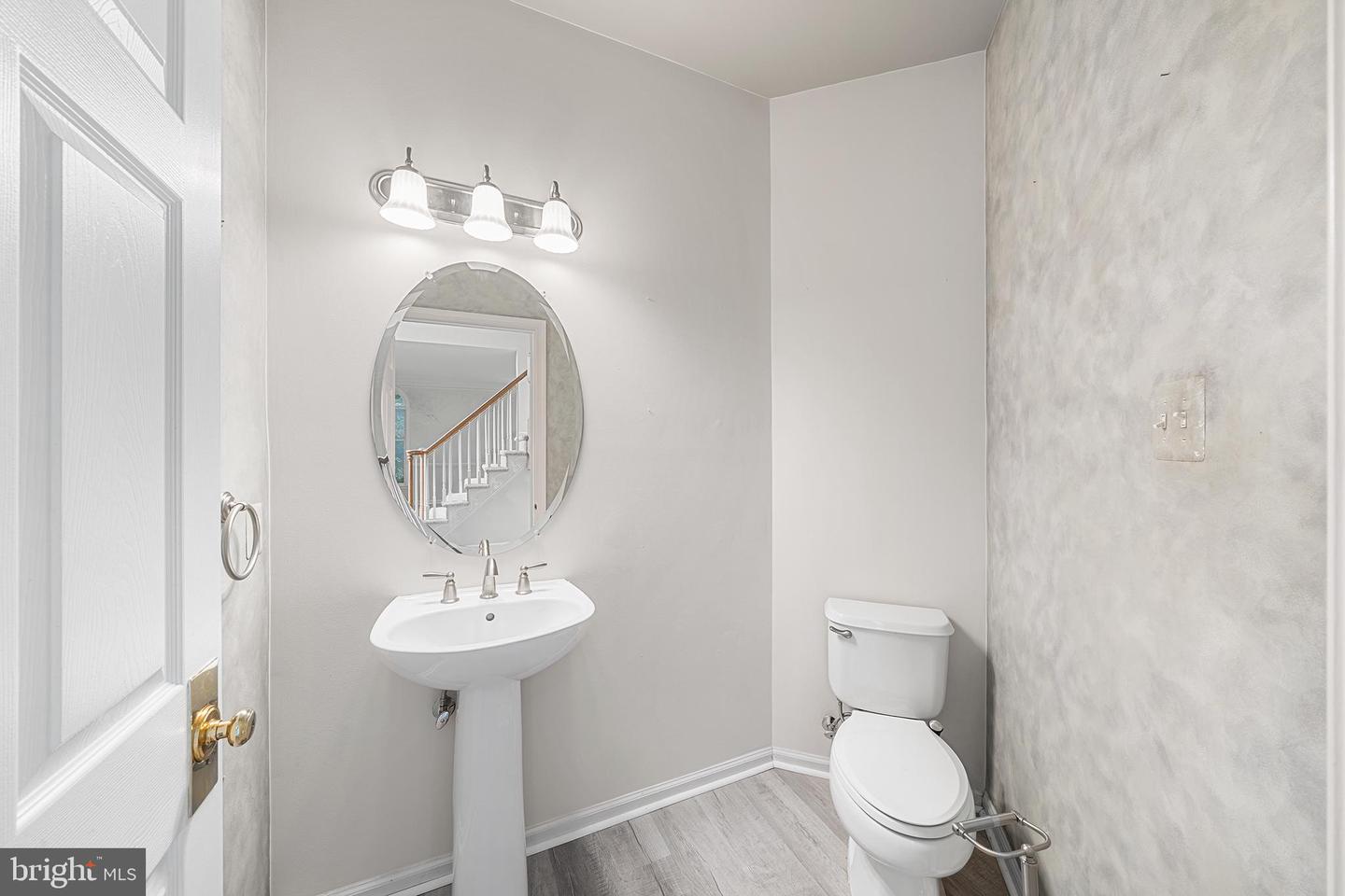 2111 Peregrine Cir Property Photo 23