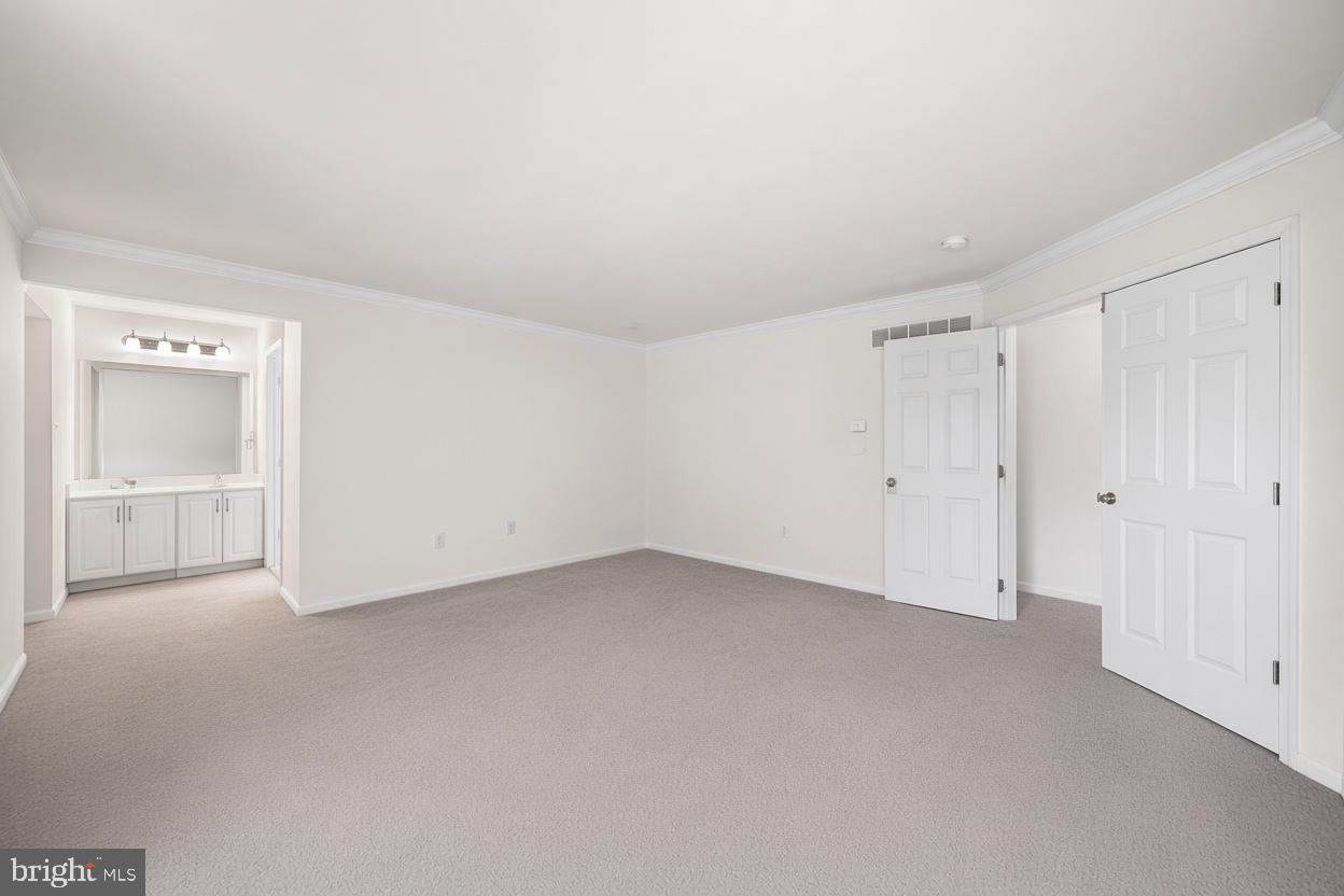2111 Peregrine Cir Property Photo 29