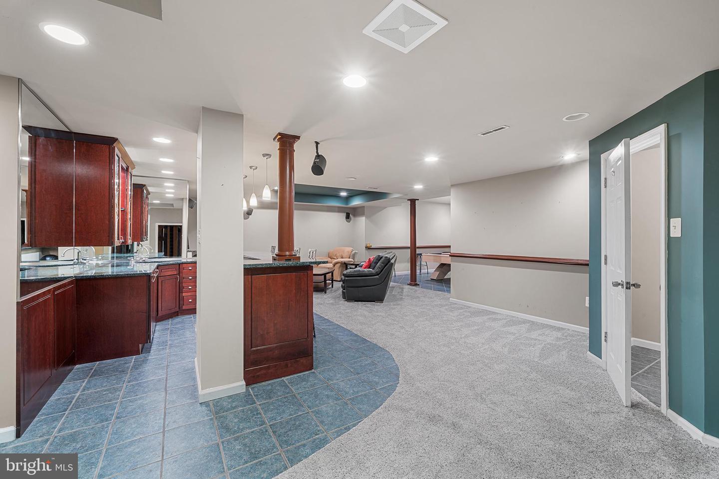 2111 Peregrine Cir Property Photo 40