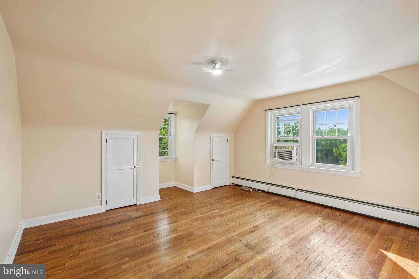 282 Glendale Ave Property Photo 17
