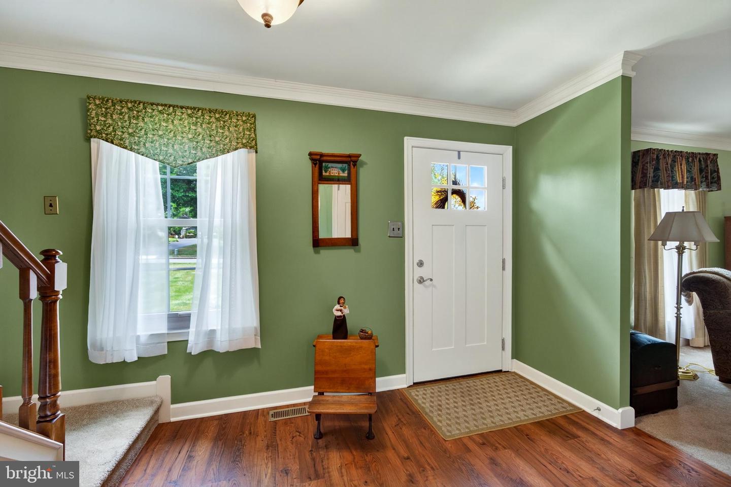 2035 Creek Way Property Photo 6