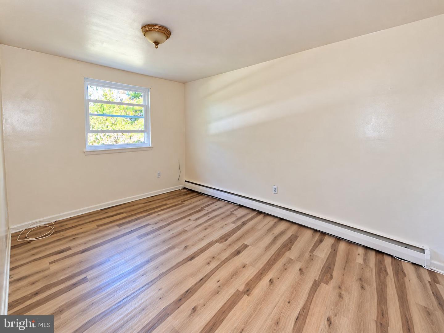 126 Oakland Ave # Property Photo 17