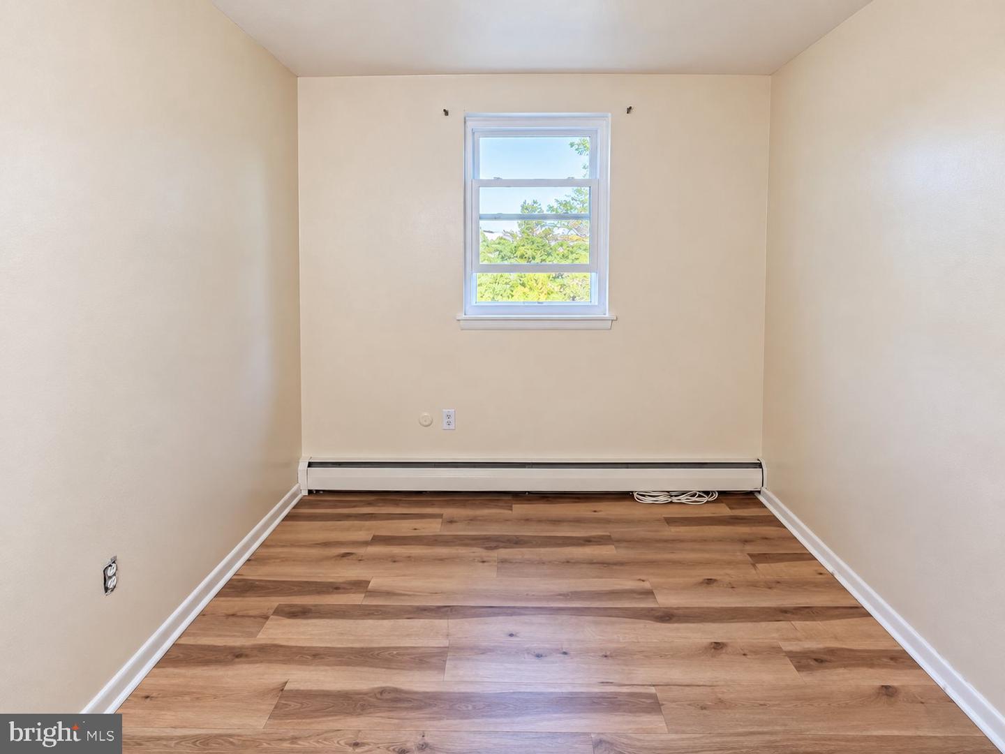 126 Oakland Ave # Property Photo 21