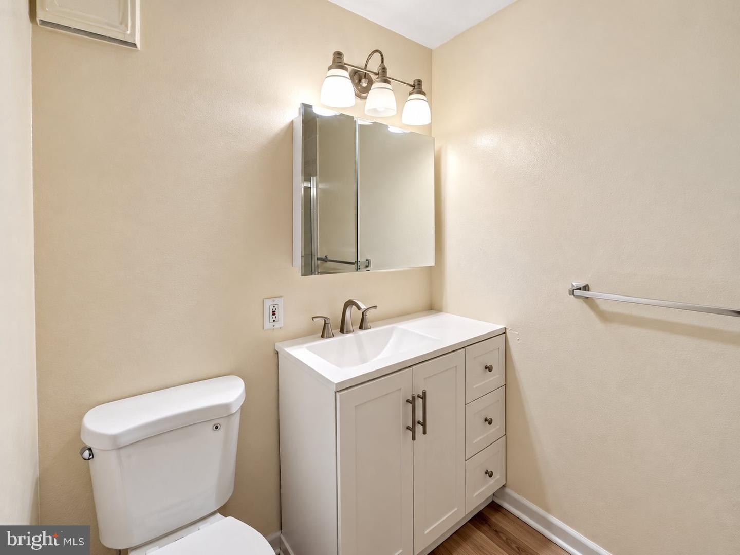 126 Oakland Ave # Property Photo 22