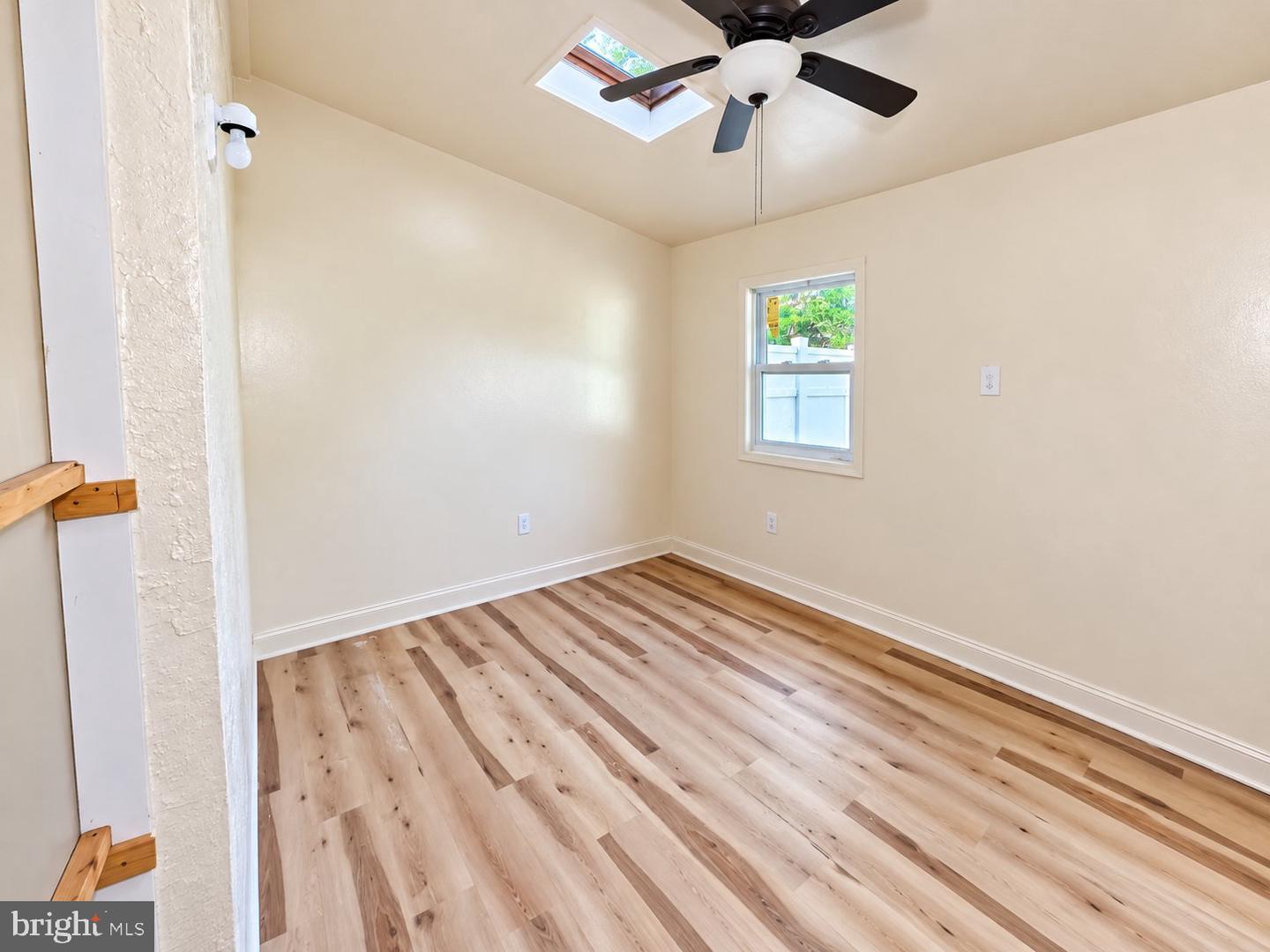 126 Oakland Ave # Property Photo 27