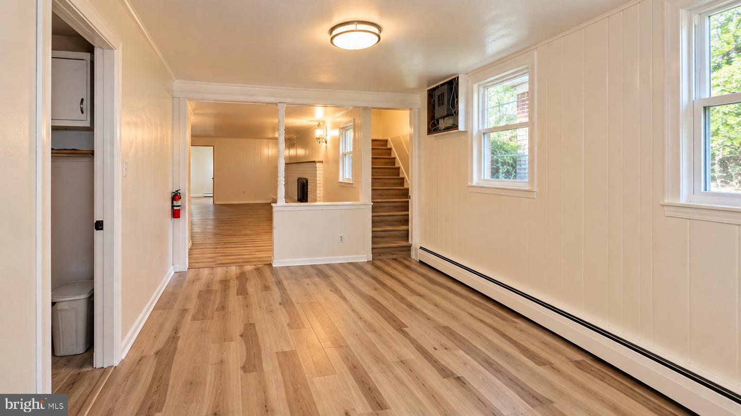 126 Oakland Ave # Property Photo 33