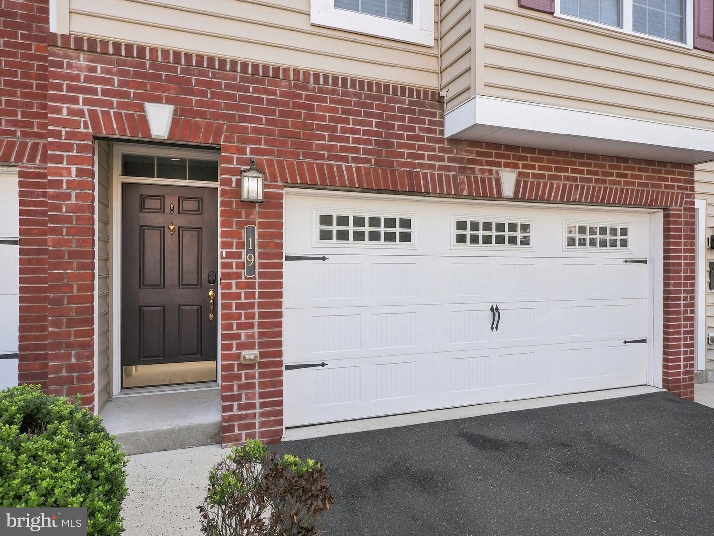 19 Rosy Ridge Ct Property Photo 4