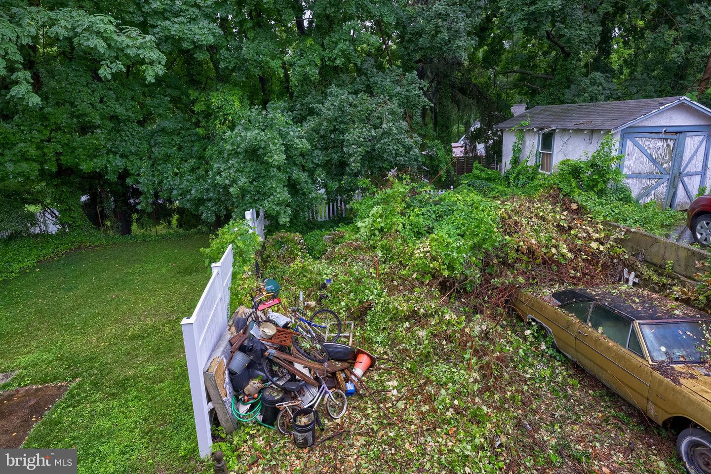 343 Oak Rd # Property Photo 2