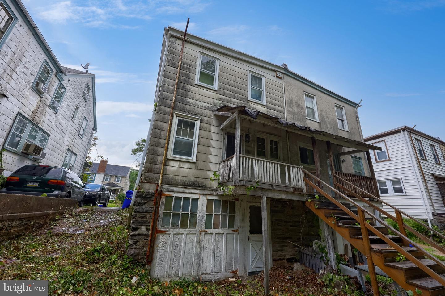 343 Oak Rd # Property Photo 4