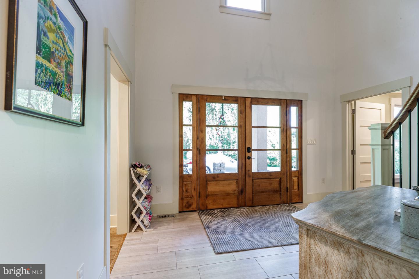 1135 Romsey Dr Property Photo 4
