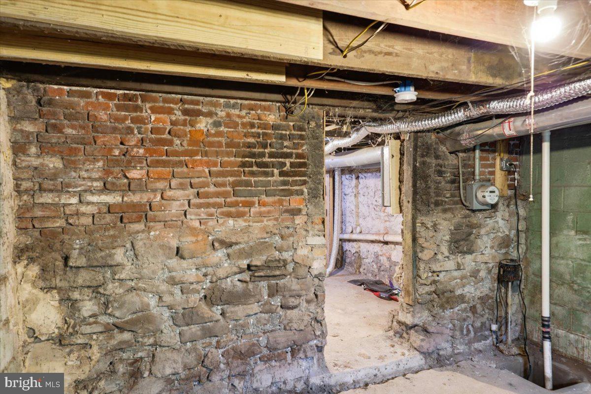 1234 Markley St Property Photo 15
