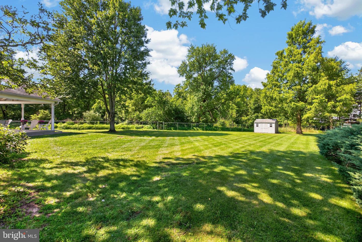409 Laurel Ln Property Photo 41