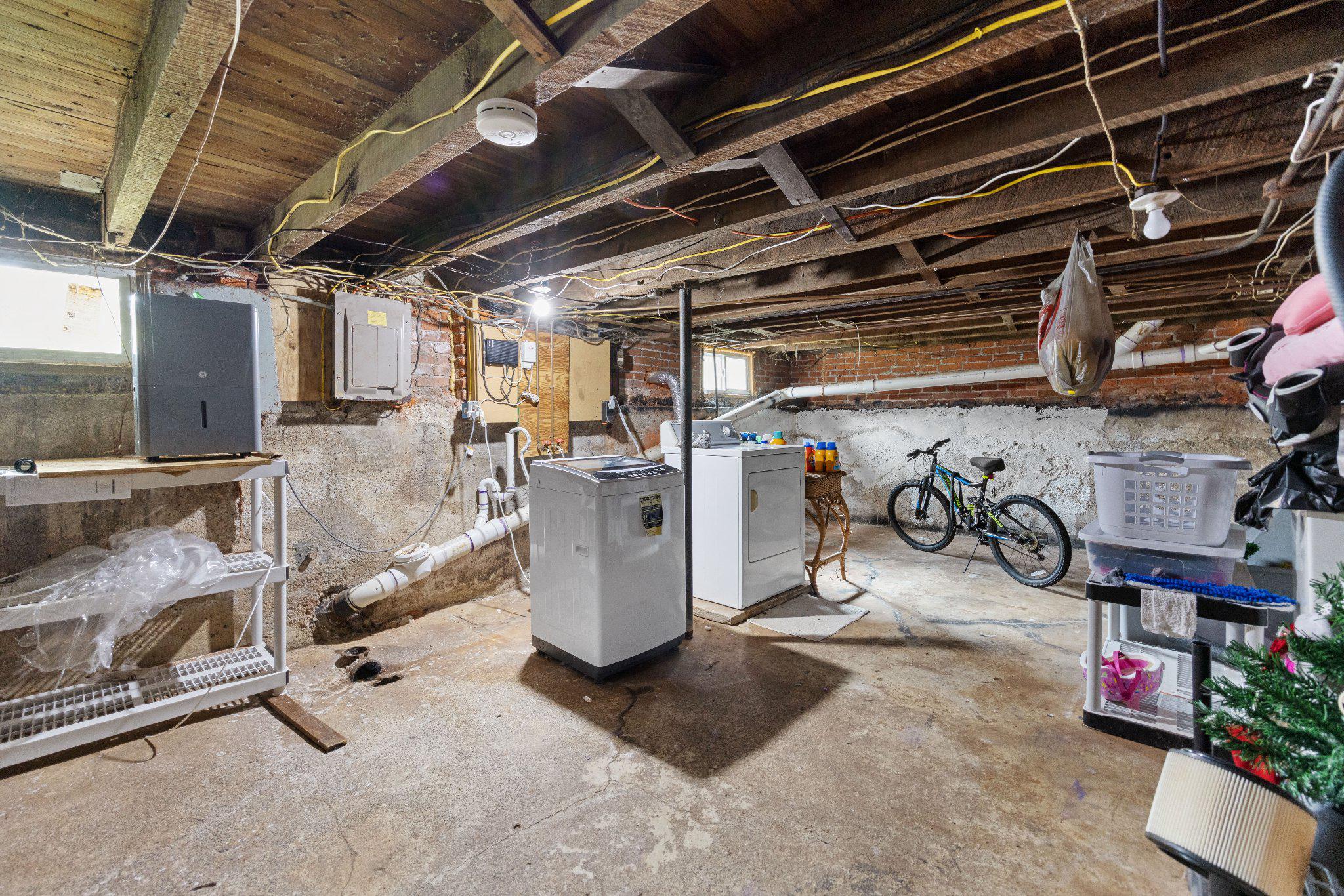 397 N Franklin St Property Photo 35
