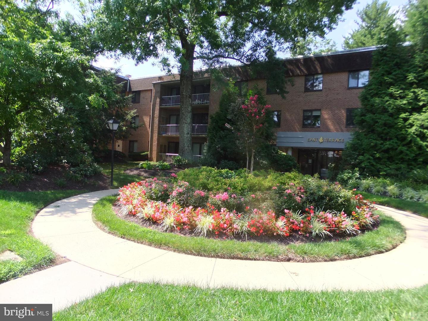 1650 Oakwood Dr #e210 Property Photo 1