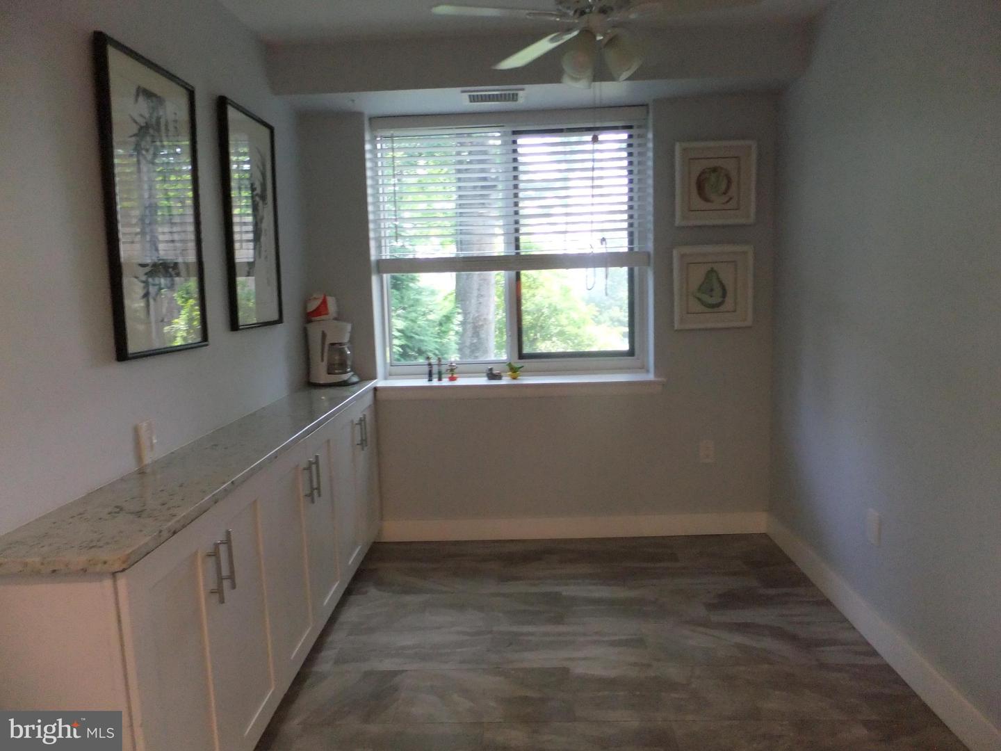 1650 Oakwood Dr #e210 Property Photo 13