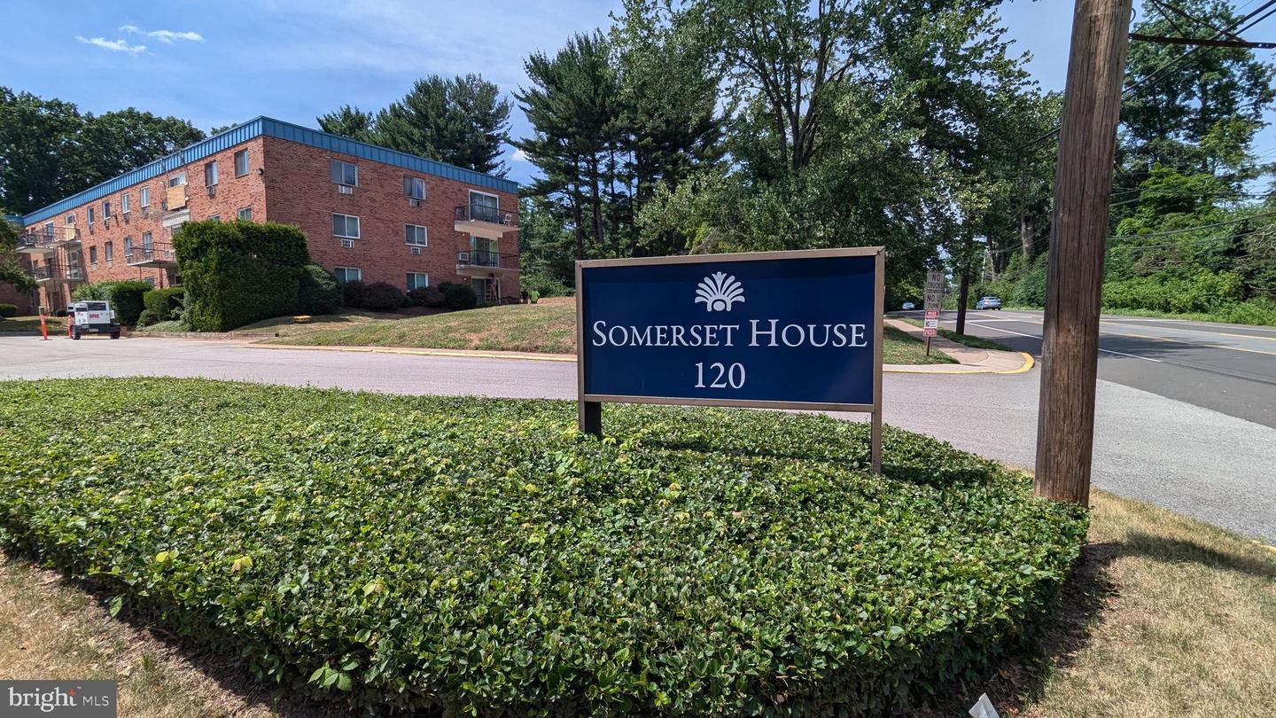 120 N Bethlehem Pike #202-a Property Photo 1