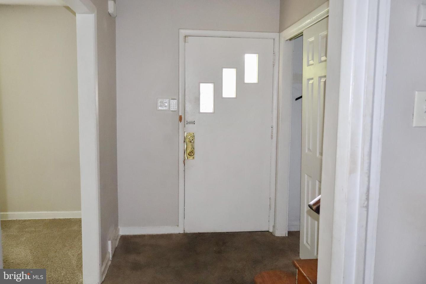 1380 Glenbrook Rd Property Photo 9