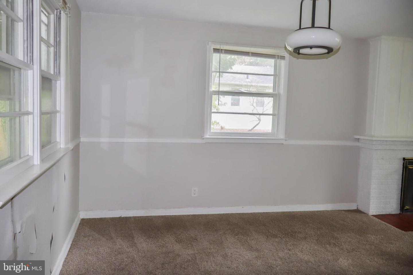 1380 Glenbrook Rd Property Photo 13