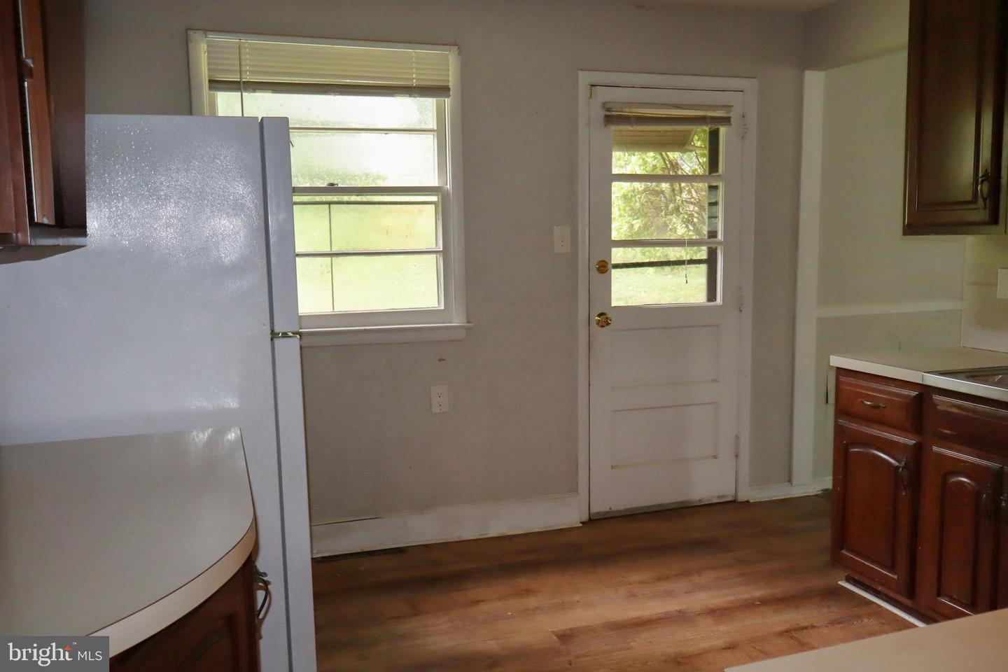 1380 Glenbrook Rd Property Photo 15