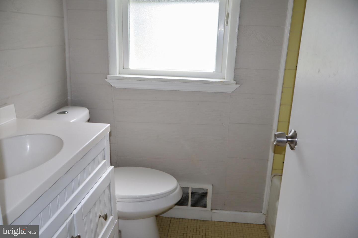 1380 Glenbrook Rd Property Photo 24